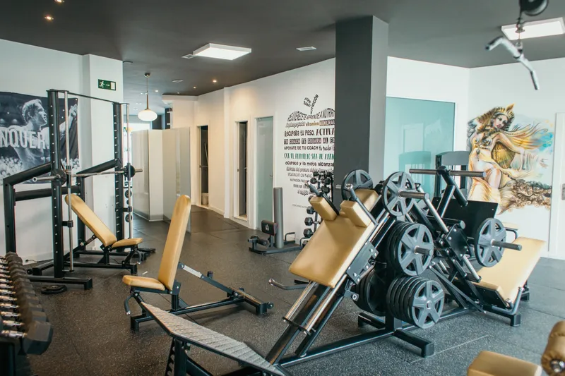 Instalaciones MS Oviedo - Sala de entrenamiento Conquer Fitclub